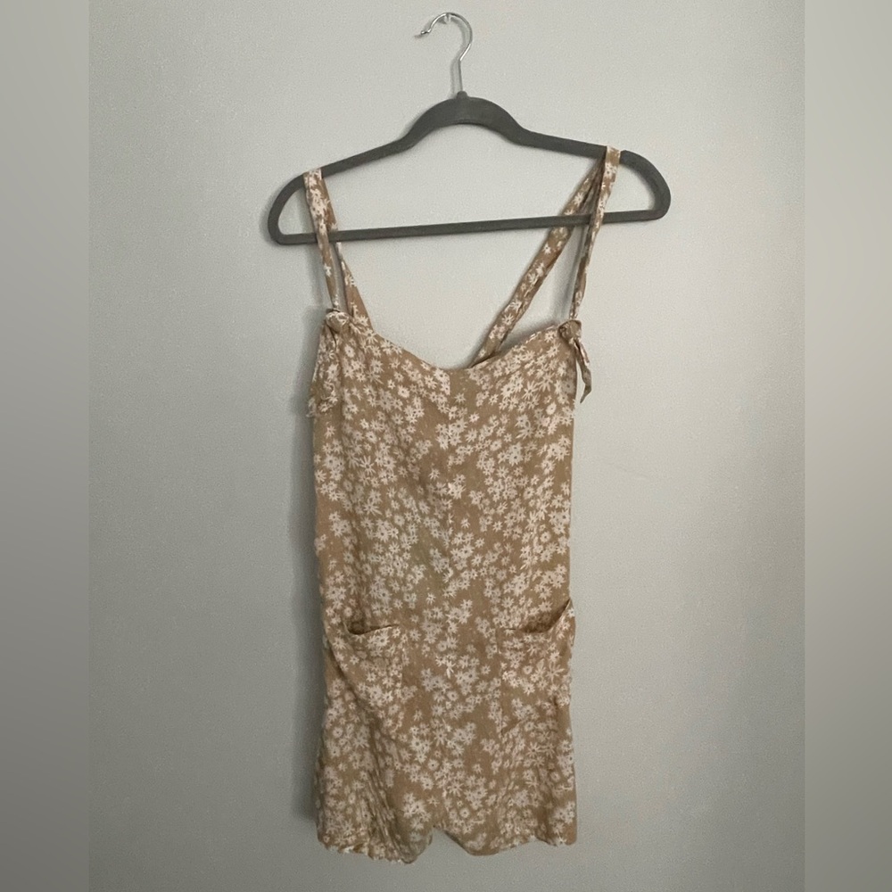 NWT TIARE HAWAII Floral Romper